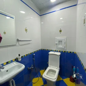 In Baku 90.0 m² apartment is for sale - Image 4