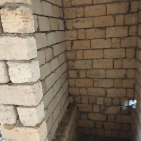 In Baku 70.0 m² house with 3.0 rooms is for sale - Image 2