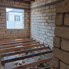 In Baku 70.0 m² house with 3.0 rooms is for sale - Image 4