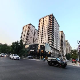 In Baku 90.0 m² apartment is for sale - Image 2