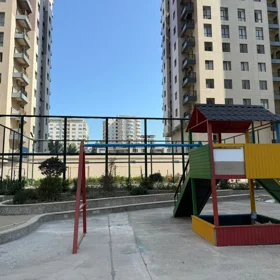 In Baku 90.0 m² apartment is for sale - Image 3