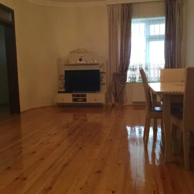 In Baku 170.0 m² house with 4.0 rooms is for sale - Image 5