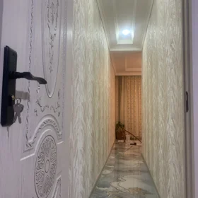 In Baku 80.0 m² house with 3.0 rooms is for sale - Image 2