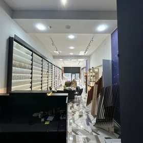 In Baku 140.0 m² commercial is for sale - Image 2