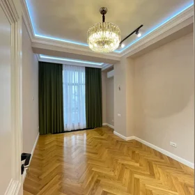 In Baku 150.0 m² apartment is for sale - Image 4