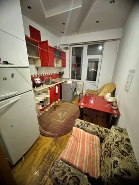 In Baku 65.0 m² apartment is for sale - Image 3