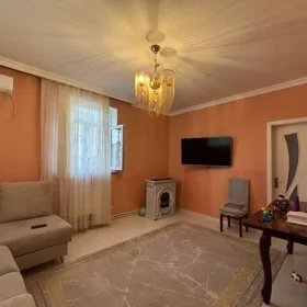 In Baku 86.0 m² house with 3.0 rooms is for sale - Image 2