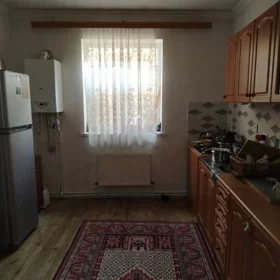 In Baku 86.0 m² house with 3.0 rooms is for sale - Image 4