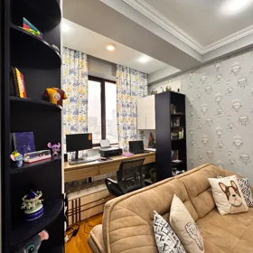 In Baku 140.0 m² apartment is for sale - Image 3