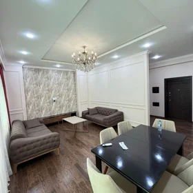 In Baku 117.0 m² apartment is for sale - Image 3