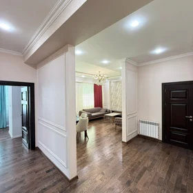 In Baku 117.0 m² apartment is for sale - Image 5