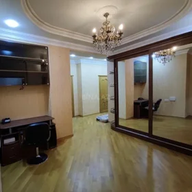 In Baku 130.0 m² apartment is for rent - Image 5