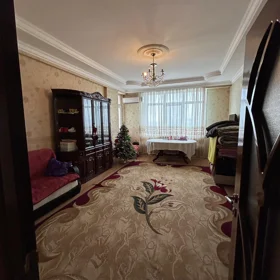 In Baku 107.0 m² apartment is for sale - Image 3