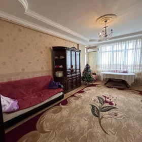 In Baku 107.0 m² apartment is for sale - Image 5