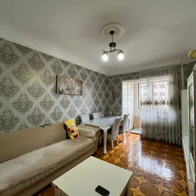 In Baku 70.0 m² apartment is for sale - Image 2