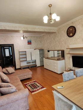 In Baku 121.0 m² apartment is for rent - Image 2