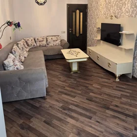 In Baku 110.0 m² apartment is for rent - Image 2