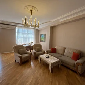 In Baku 120.0 m² apartment is for sale - Image 2