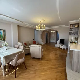 In Baku 120.0 m² apartment is for sale - Image 5