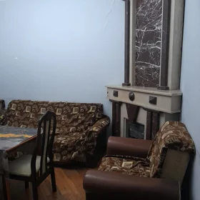 In Baku 110.0 m² apartment is for rent - Image 3