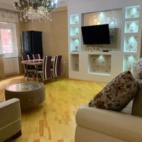 In Baku 85.0 m² apartment is for rent - Image 3