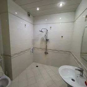 In Baku 176.0 m² apartment is for sale - Image 5