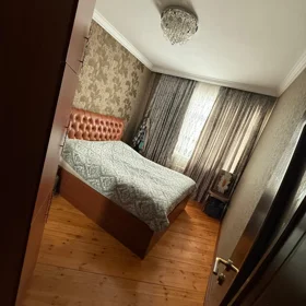 In Baku 65.0 m² apartment is for sale - Image 2