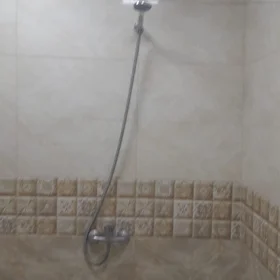 In Baku 60.0 m² apartment is for rent - Image 4