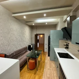 In Baku 136.0 m² apartment is for rent - Image 3