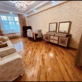 In Baku 100.0 m² apartment is for sale - Image 3