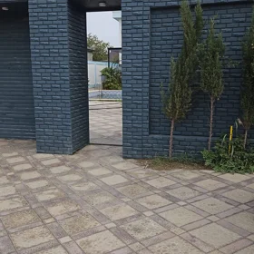 In Baku 120.0 m² house with 4.0 rooms is for sale - Image 2