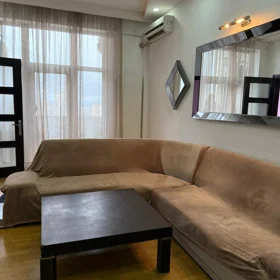 In Baku 70.0 m² apartment is for rent - Image 2