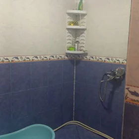 In Baku 120.0 m² house with 4.0 rooms is for sale - Image 3