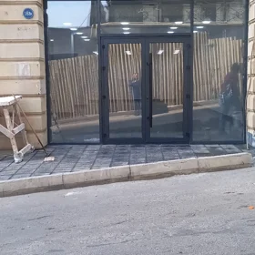 In Baku 330.0 m² commercial is for sale - Image 2