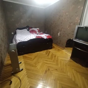 In Baku 65.0 m² apartment is for sale - Image 5