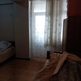 In Baku 135.0 m² apartment is for rent - Image 4