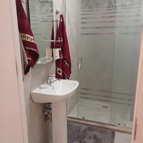 In Baku 70.0 m² apartment is for rent - Image 5