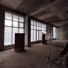 In Baku 172.0 m² commercial is for rent - Image 2