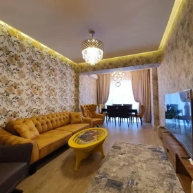 In Baku 90.0 m² apartment is for rent - Image 2