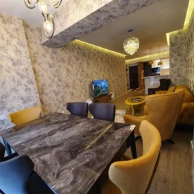 In Baku 90.0 m² apartment is for rent - Image 3