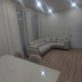 In Baku 110.0 m² apartment is for rent - Image 5