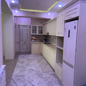 In Baku 100.0 m² apartment is for rent - Image 2