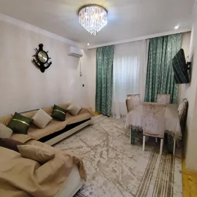 In Baku 180.0 m² house with 7.0 rooms is for sale - Image 3