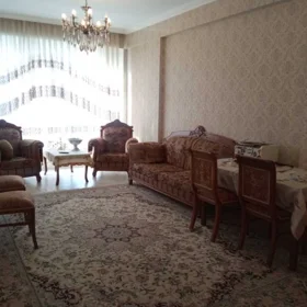 In Baku 72.0 m² apartment is for rent - Image 3
