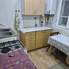 In Baku 50.0 m² apartment is for rent - Image 4