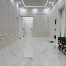 In Baku 163.0 m² apartment is for sale