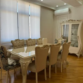In Baku 163.0 m² apartment is for sale - Image 5