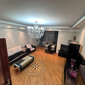 In Baku 105.0 m² apartment is for sale - Image 2