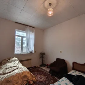 In Baku 50.0 m² house with 2.0 rooms is for rent - Image 2