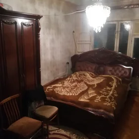 In Baku 72.0 m² apartment is for sale - Image 4